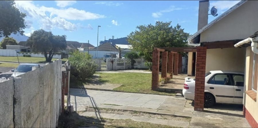  Bedroom Property for Sale in Retreat Western Cape